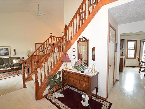 5th image of 7 Jamie Lynn Dr