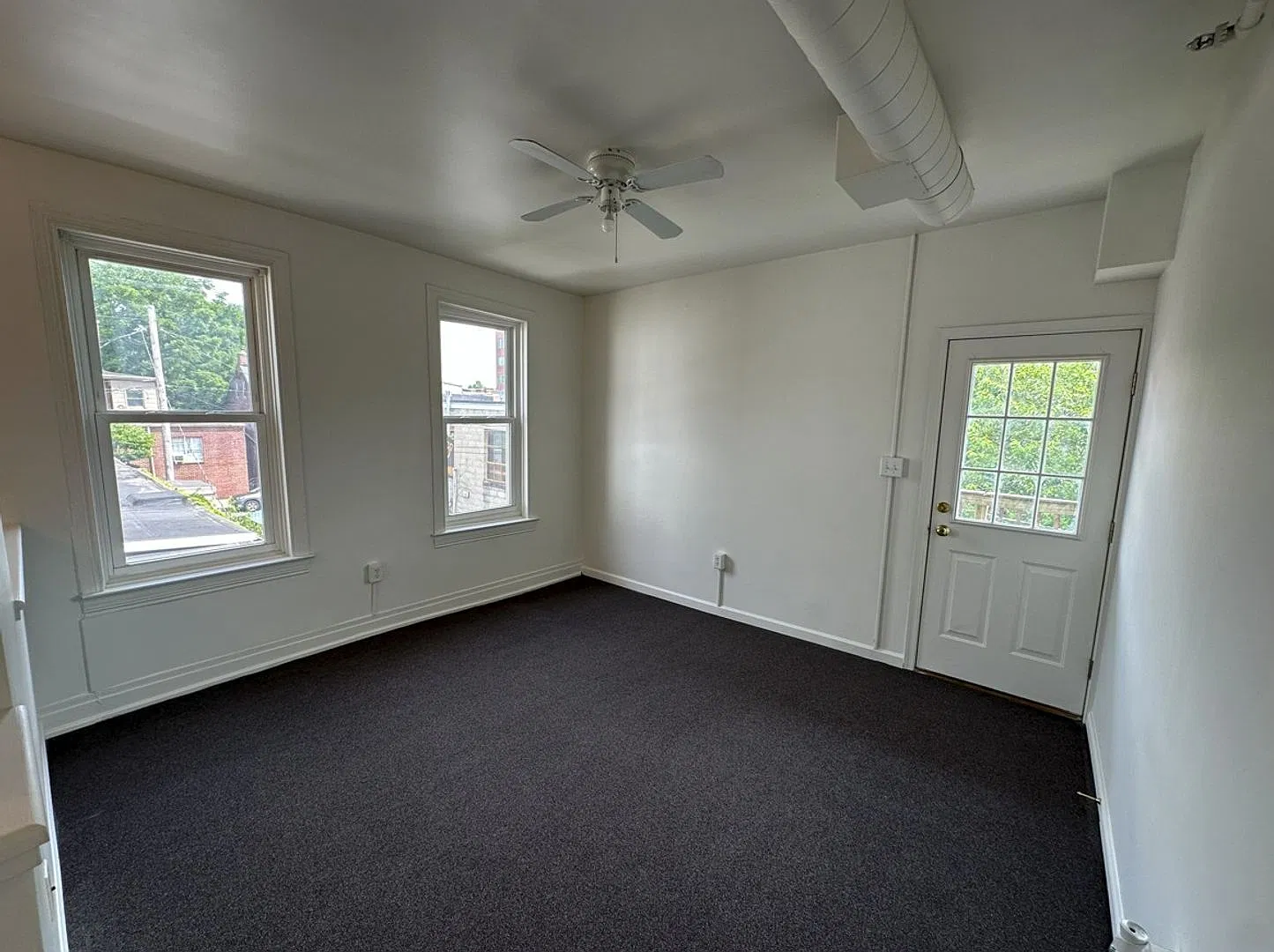 47 N Newberry St — Photo 4