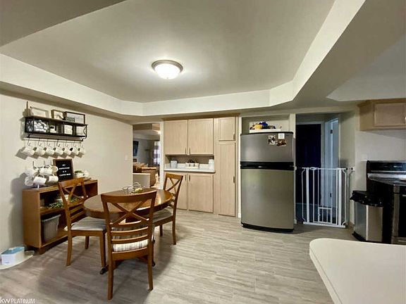 4th image of 13322 Haupt Dr