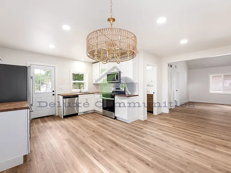 12775 Elton St NE — Photo 2
