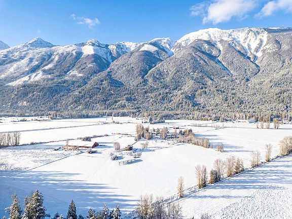 5th image of 9115 Pemberton Meadows Rd