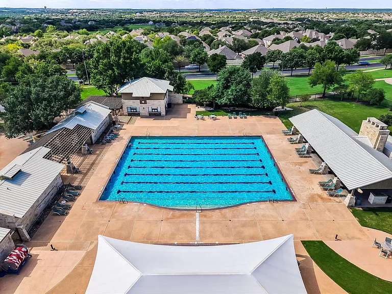 10400 Roy Butler Dr — Photo 39