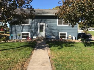 613 E Grace St, Toledo, IA 52342