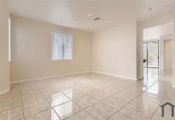 5th image of 11248 Fiesole St