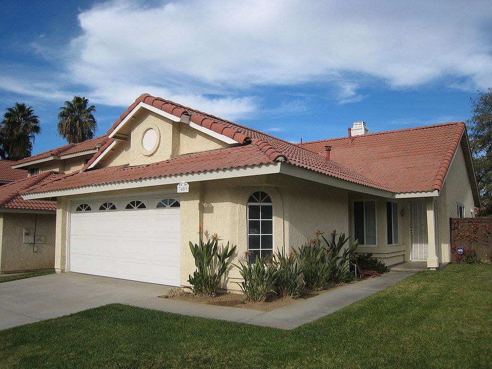 COMPLIMENTS OF PARK PLACE REAL ESTATE