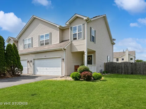 555 Chestnut Dr, Oswego, IL 60543