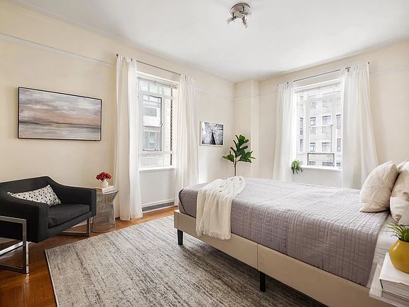 5th image of 25 Central Park W APT 12U
