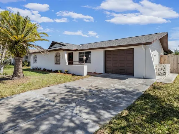 9430 Glen Moor Ln, Port Richey, FL 34668