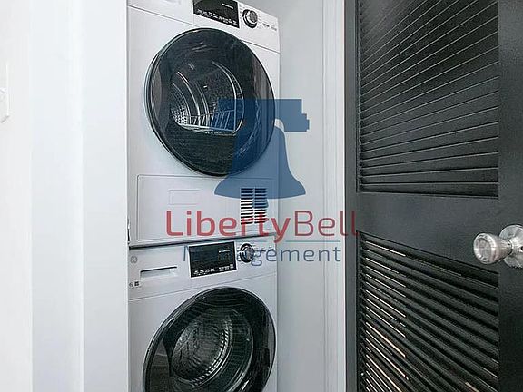 5th image of 39 N Farson St #1