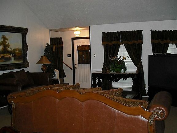 5th image of 7039 River Bluff Dr