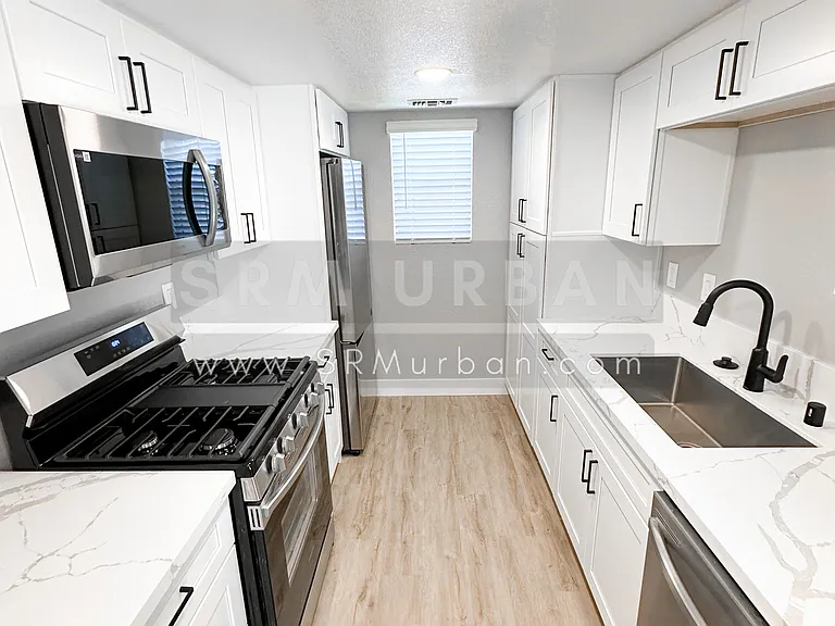 4742 Seminole Dr #2 — Photo 6