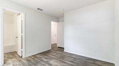 5th image of 3848 Burnice Dr