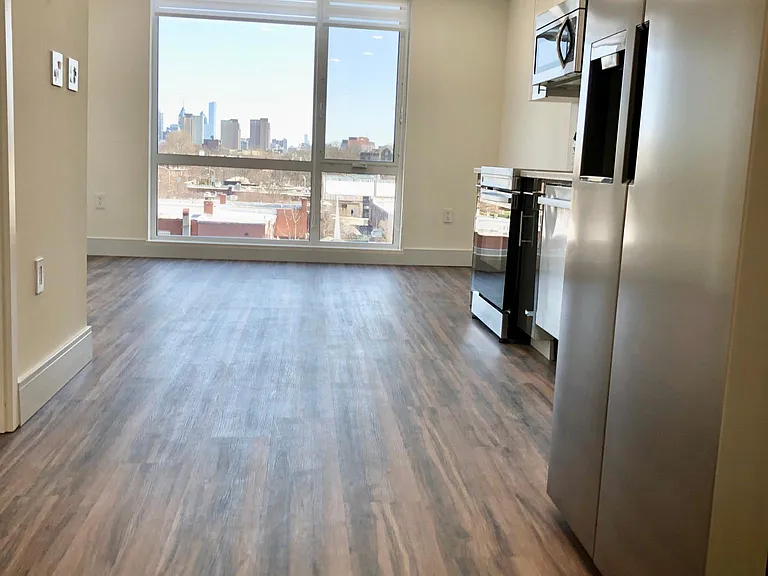 4910 Spruce St #205 — Photo 5