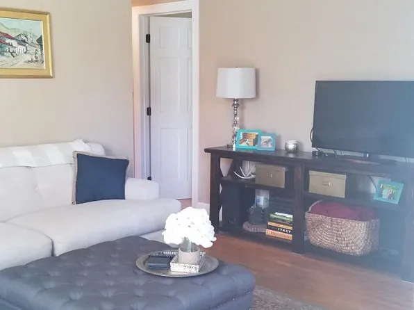 1200 Clermont St, Denver, CO 80220