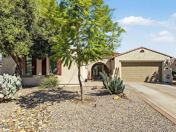 2nd image of 4037 E CLUBVIEW Drive