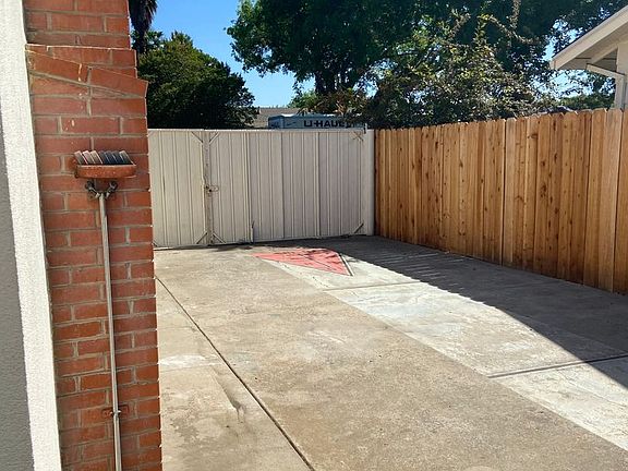 4th image of 1605 Jacquelyn Way
