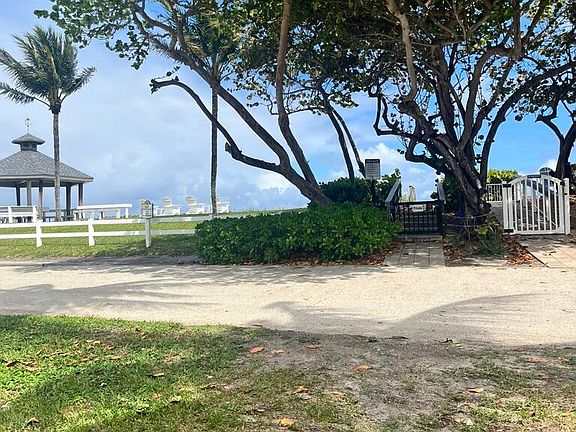 3rd image of 5550 N Ocean Boulevard #107