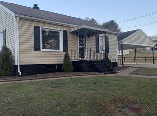 604 1st St, Shenandoah, VA 22849