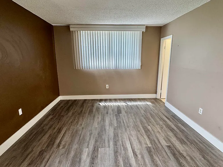 1800 SW 81st Ave #1307 — Photo 34