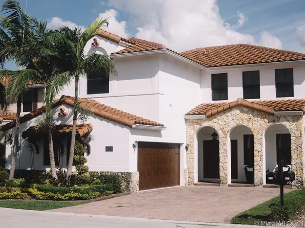 9779 NW 10th Ter, Miami, FL 33172