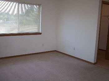 3rd image of 12917 97th Ave E