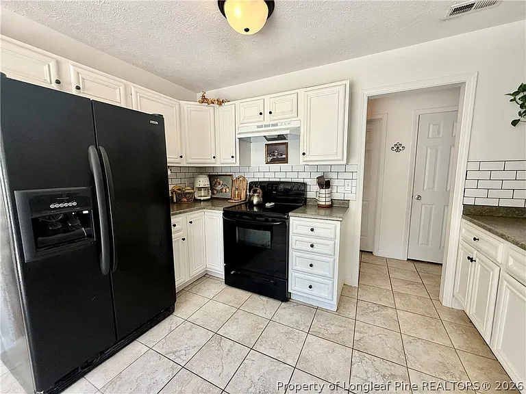 234 Pender Rd — Photo 14