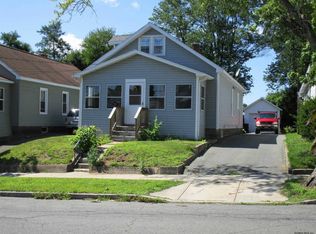 69 Jackson Ave, Schenectady, NY 12304