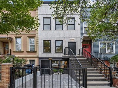 300 18th St, Brooklyn, NY, 11215
