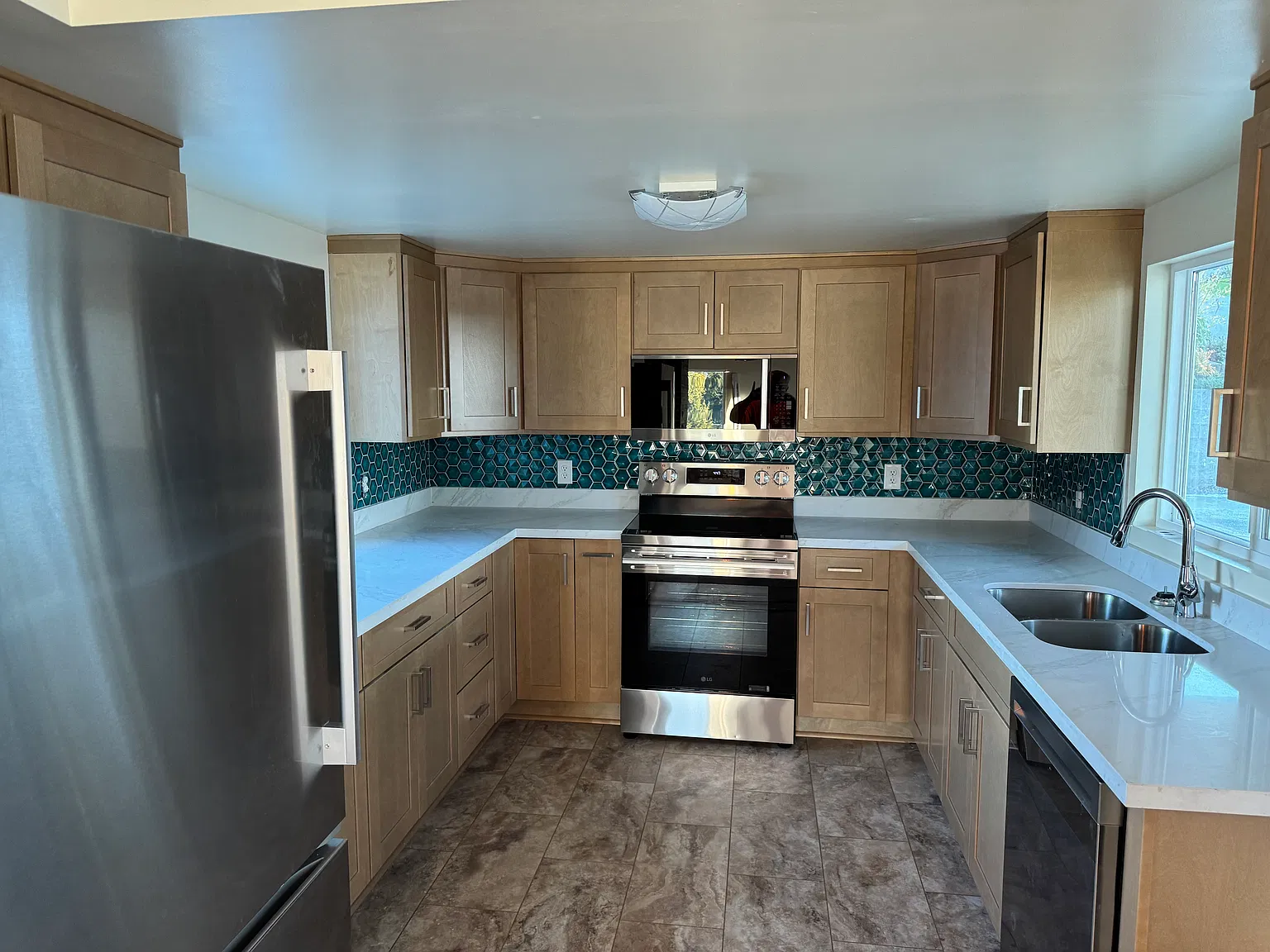 4 bed, 1800 sqft, $3,600 — Photo 1