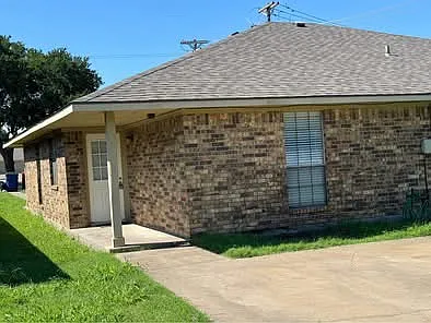 543 W Jefferson St — Photo 7