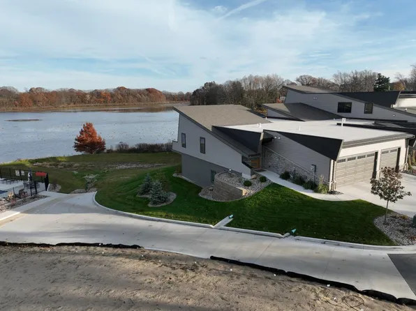 169 W McClung Rd #303, La Porte, IN 46350