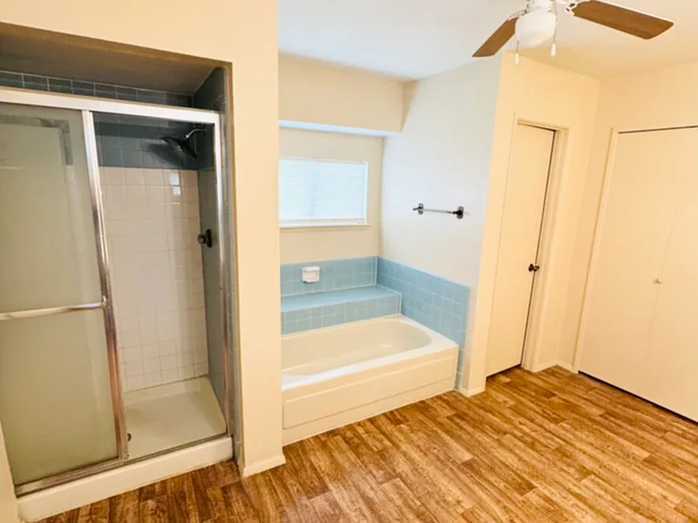 8513 Kensington Dr — Photo 8