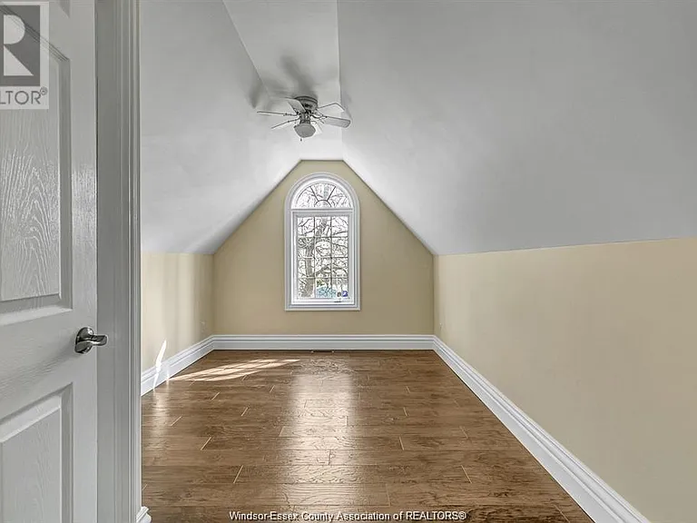 493 Wellington Ave #UPPER — Photo 20