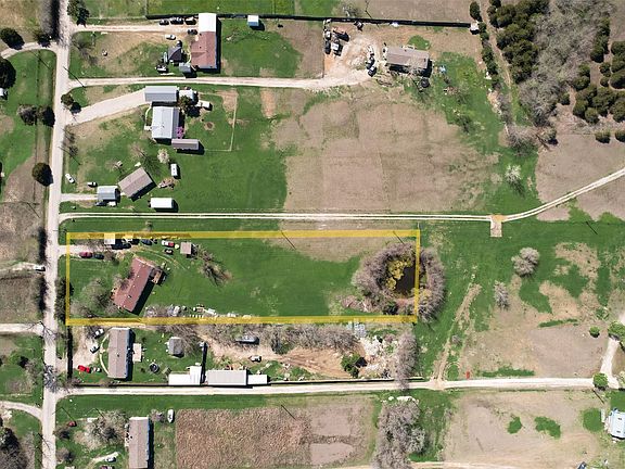 3rd image of 1414 County Road 490