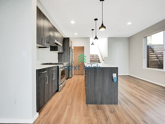 2nd image of 4024 Martin Luther King Jr Way S #A