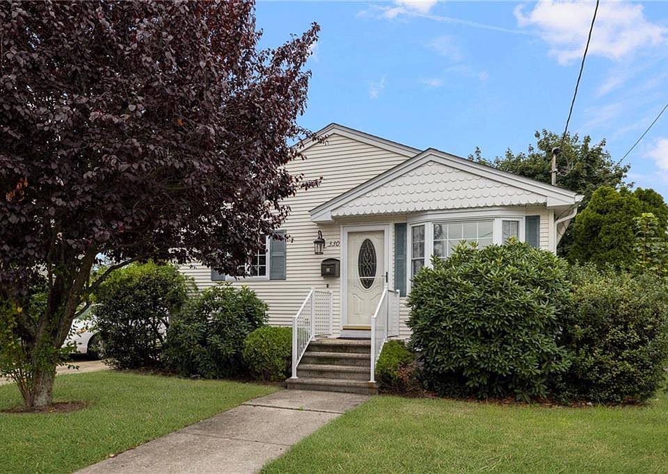 1st image of 330 Daggett Ave