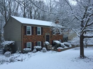 12042 Willowood Dr, Woodbridge, VA 22192