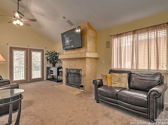 4th image of 8767 Park Olympia