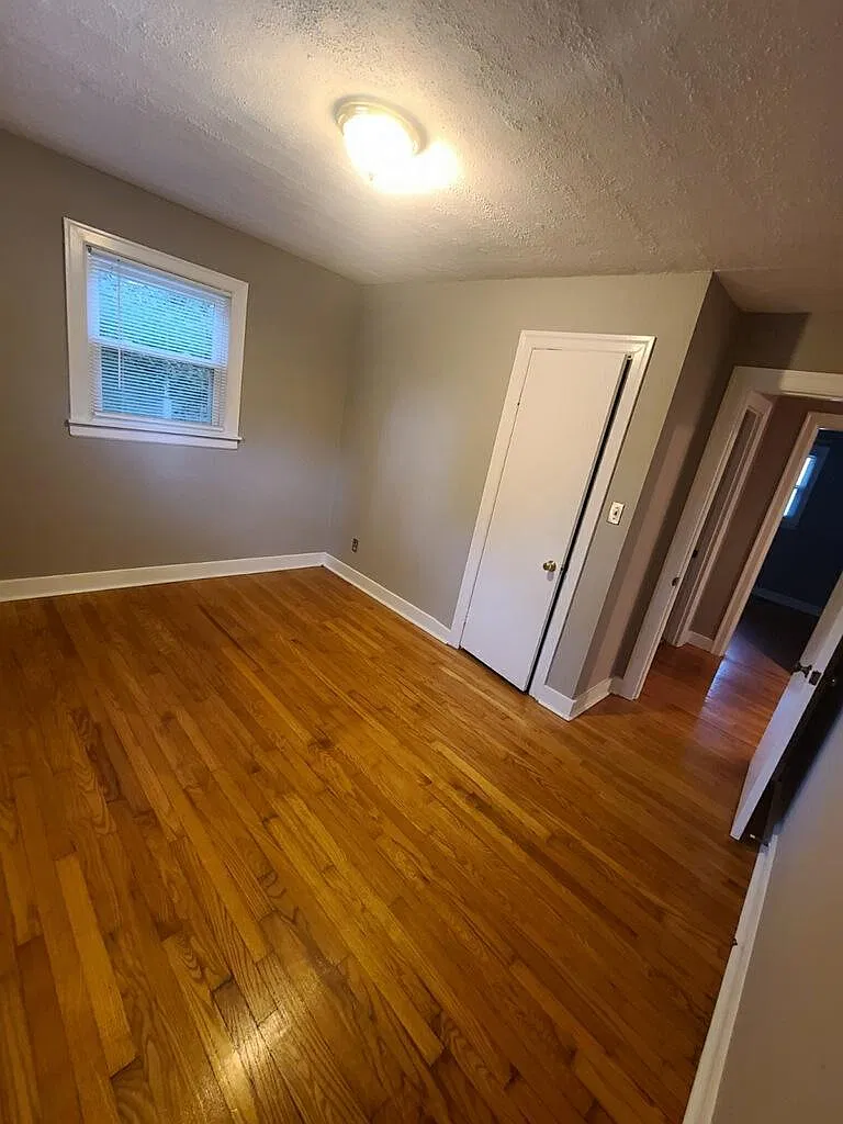 3 bed, 1289 sqft, $1,500 — Photo 2