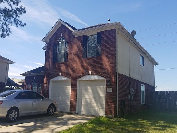 2nd image of 14727 Bladenboro Dr