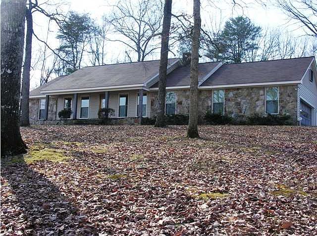 1st image of 156 SW Pine Hill Dr