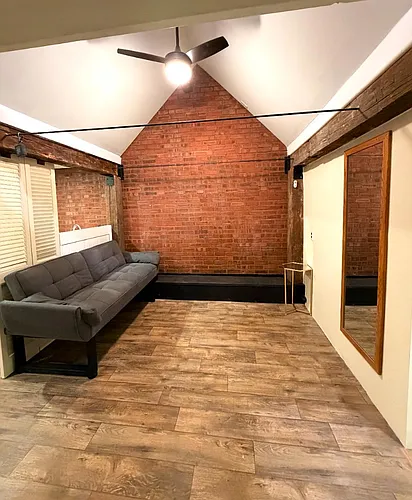 1022 Lexington Ave #4 Photo 1