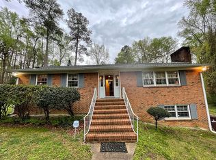 6205 Arnold Rd, Raleigh, NC 27607