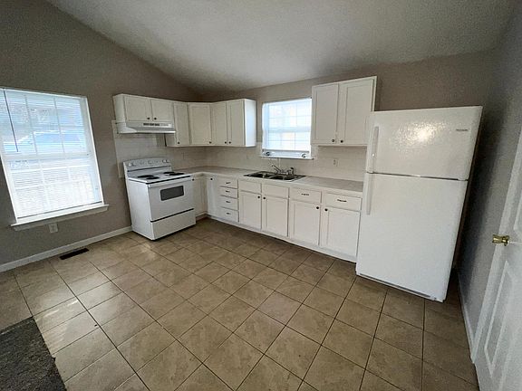 3rd image of 1503 Wheeler Ave