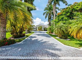 11302 NW 9th St, Plantation, FL 33325