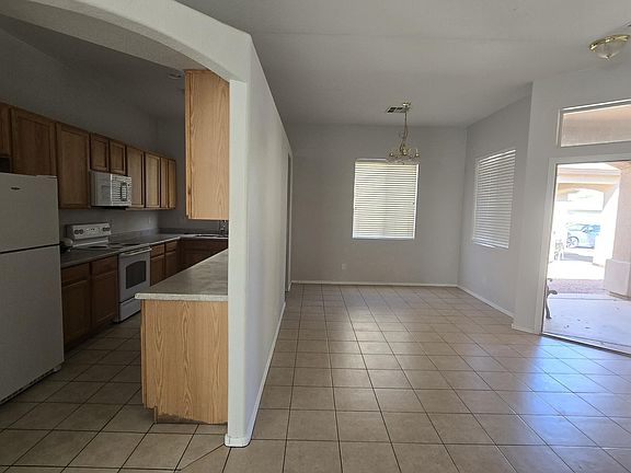 4th image of 6522 S 5th Place