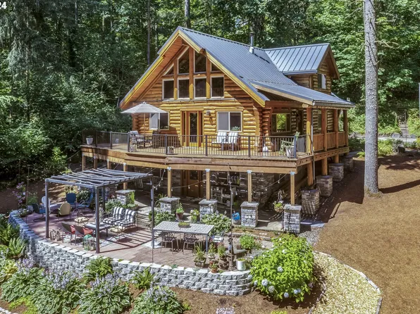 16527 NW Sheltered Nook Rd, Portland, OR 97231