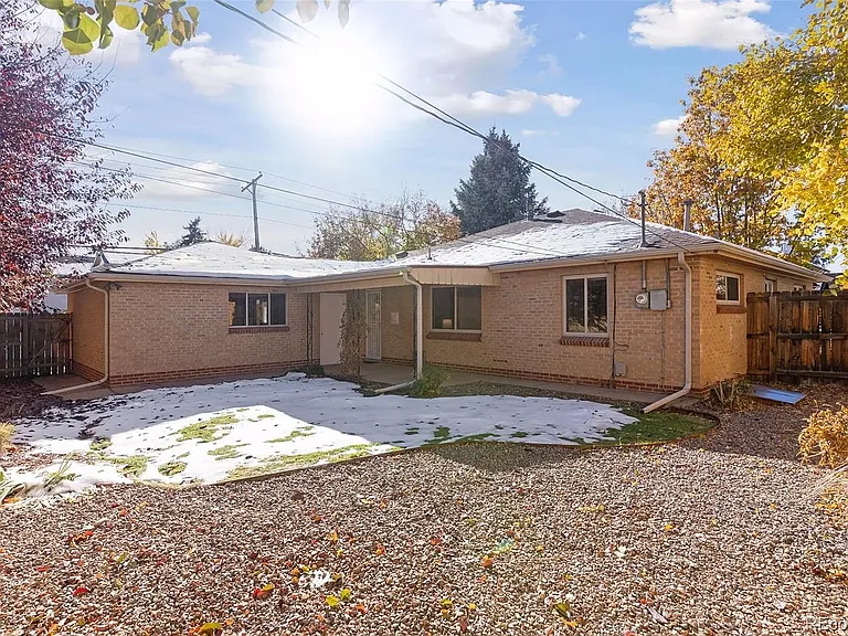 2390 S Clayton St — Photo 33