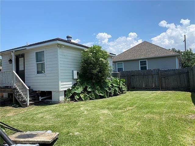 1st image of 6029 Wickfield Dr