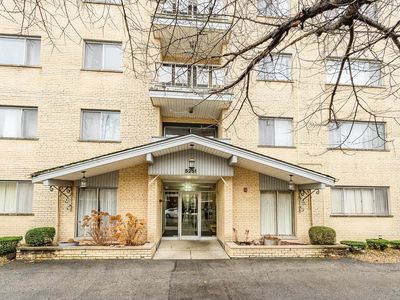 5251 Galitz St APT 108, Skokie, IL, 60077